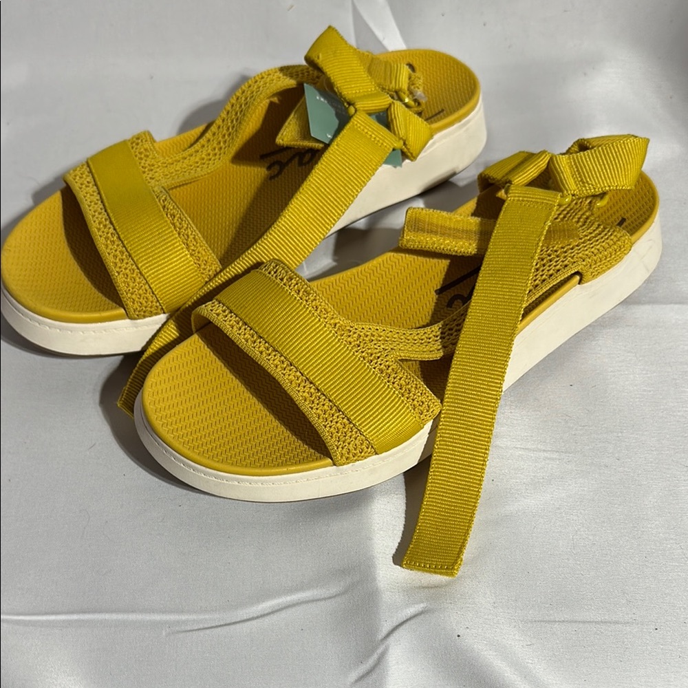 Zodiac Yellow Women's Sandals